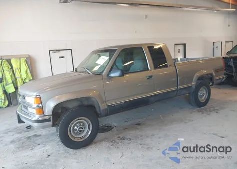 1998 Chevrolet Gmt-400 K2500 из США, поврежденный, VIN 1GCGK29R6WE256175